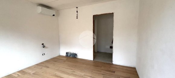 Квартира с 2 спальнями в Трескоре Бальнеарио, Италия № 298358 3