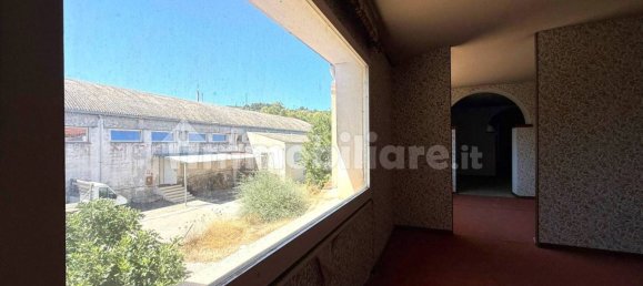 Lagerhaus in Sassari, Italy 1600m², Nr. 296385 13