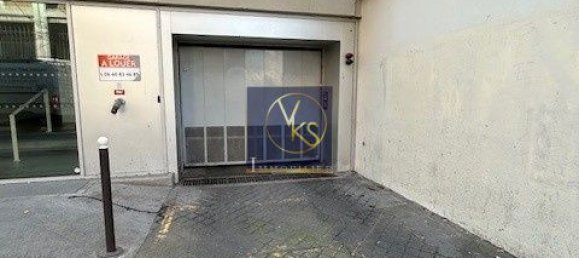 Garage in Paris, France 8m², Nr. 329830 4