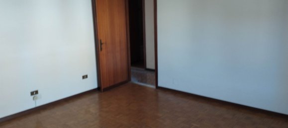 7 rooms House in Piacenza d'Adige, Italy No. 193311 32