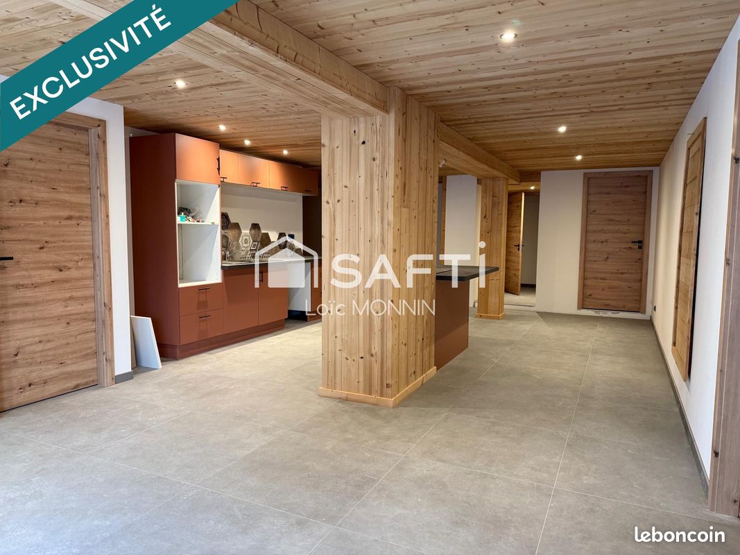 2 bedrooms Apartment in Doubs, France No. 289862