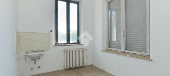 15-Zimmer Gewerbliche Immobilie in Savigliano, Italy, Nr. 324247 31