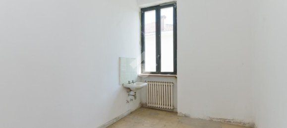 15-Zimmer Gewerbliche Immobilie in Savigliano, Italy, Nr. 324247 23