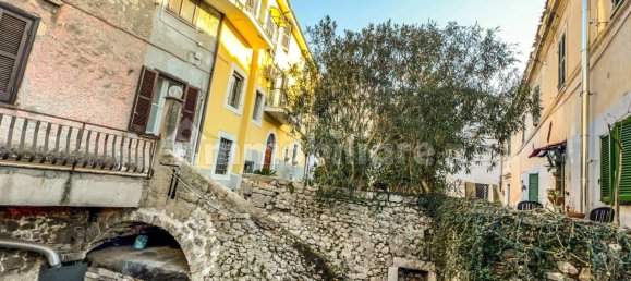 6 Schlafzimmer Haus in Alatri, Italy, Nr. 228407 11