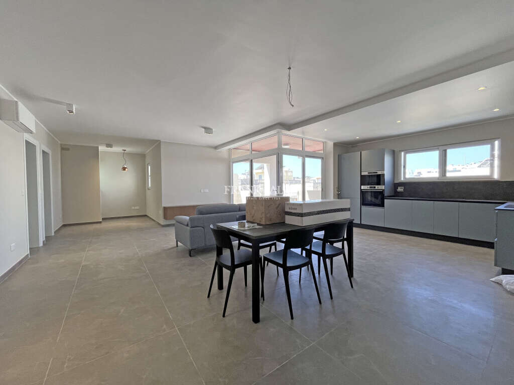 3 bedrooms Apartment in Balzan, Malta No. 10565