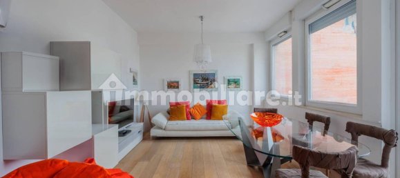 Ático de 2 dormitorios en Livorno, Italy No. 45549 13