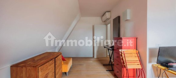 Ático de 2 dormitorios en Livorno, Italy No. 45549 8