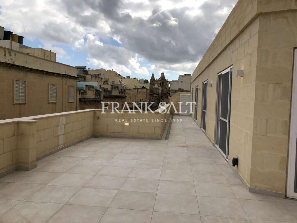 1 غرف نوم بانتهاوس في Sliema, Malta رقم 3973