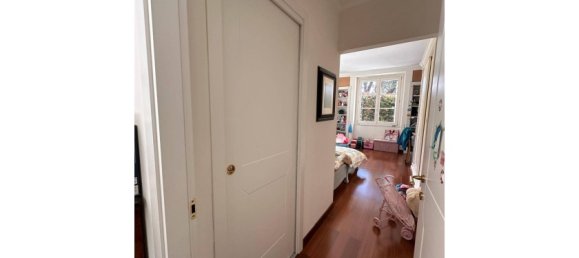 2 bedrooms Apartment in Genoa, Italy No. 381113 23