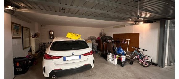 2 bedrooms Apartment in Genoa, Italy No. 381113 21