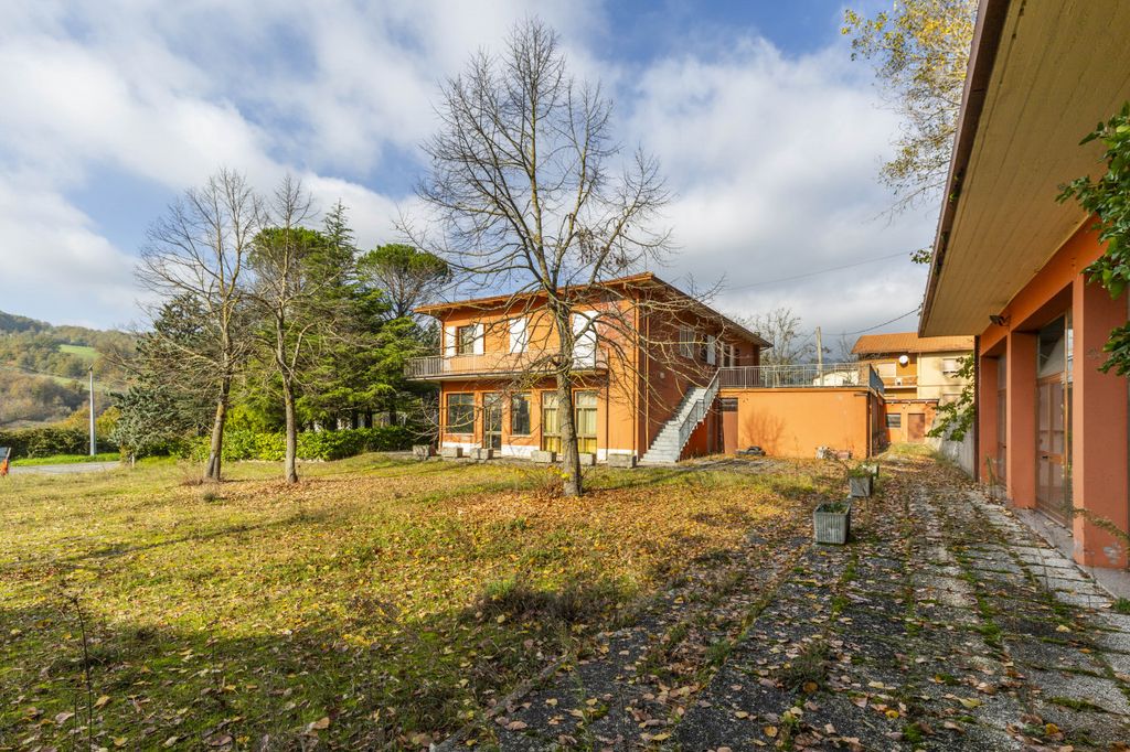 10 bedrooms Hotel in Arezzo, Italy No. 337261