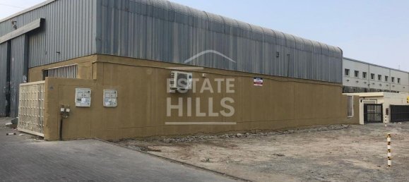 5016.7m² Warehouse in Al Quoz, UAE No. 8702 8