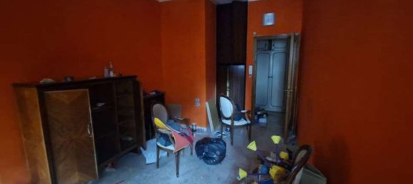 Apartamento de 5 habitaciónes en Busto Arsizio, Italy No. 12944 2