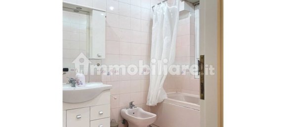 2 bedrooms Apartment in Rome, Italy No. 30378 7