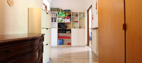 1 bedroom Apartment in Turin, Italy No. 258856 8