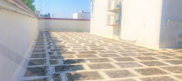 Дом с 4 комнатами в Казамассима, Италия № 24792 5