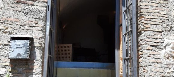 2-salle Appartement à Tolfa, Italy No. 130716 9