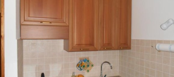 2 rooms Apartment in Piancastagnaio, Italy No. 252784 3