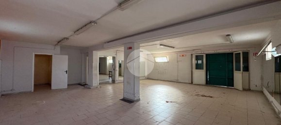 Studio in Torre del Greco, Italy, Nr. 33934 8