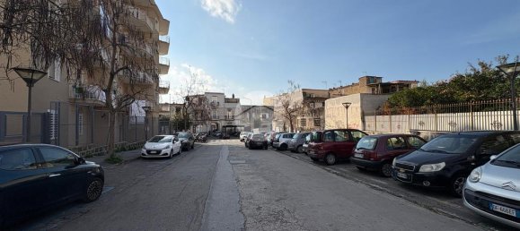 Studio in Torre del Greco, Italy, Nr. 33934 4