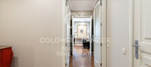 3 bedrooms Apartment in Eixample, Spain No. 24808 3