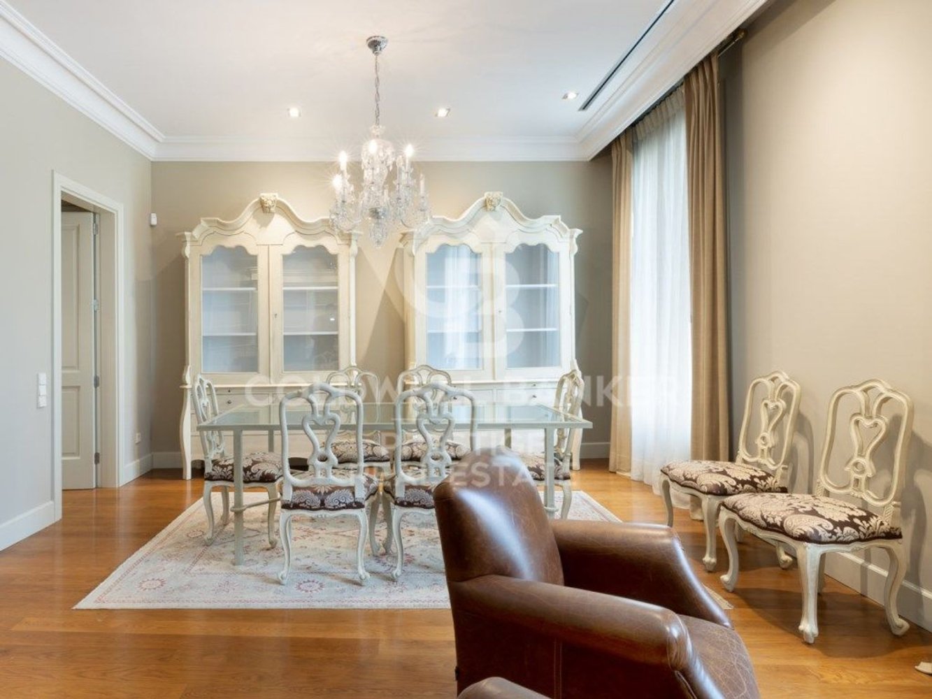 3 bedrooms Apartment in Eixample, Spain No. 24808