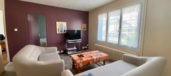 2 Schlafzimmer Haus in Blois, France, Nr. 90320 9