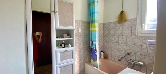 2 Schlafzimmer Haus in Blois, France, Nr. 90320 5