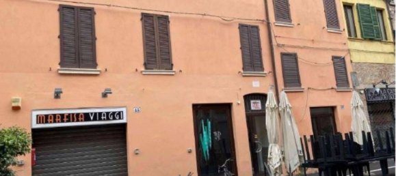 2 rooms Apartment in Ferrara, Italy No. 19582 4