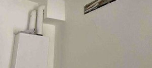 2 rooms Apartment in Ferrara, Italy No. 19582 15