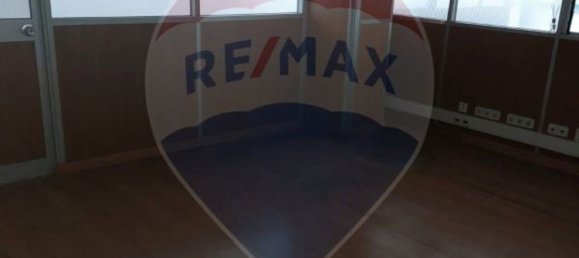 655m² Warehouse in Odivelas, Portugal No. 80982 8