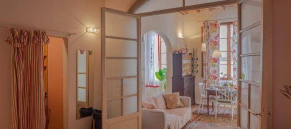 3 rooms Apartment in Florence, Italy No. 238998 6