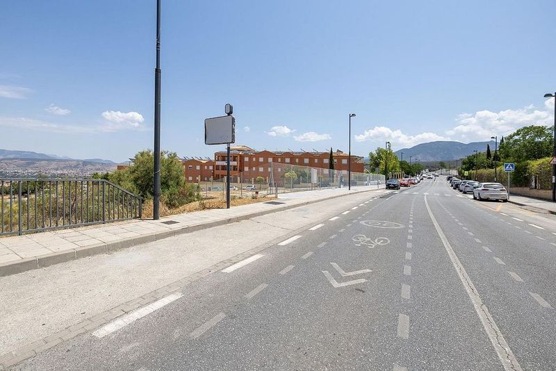 350m² Land in La Zubia, Spain No. 180124