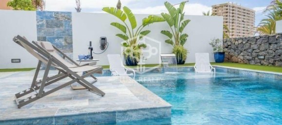 5 bedrooms Villa in Adeje, Spain No. 12424 17