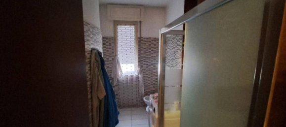 Apartamento de 4 divisões em Busto Arsizio, Italy N.º 272848 9