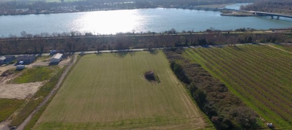 Terrain à Charmes-sur-Rhône, France 350m² No. 103367 2