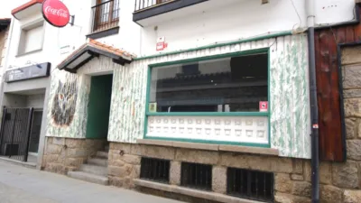 4 bedrooms Commercial property in El Espinar, Spain No. 32998