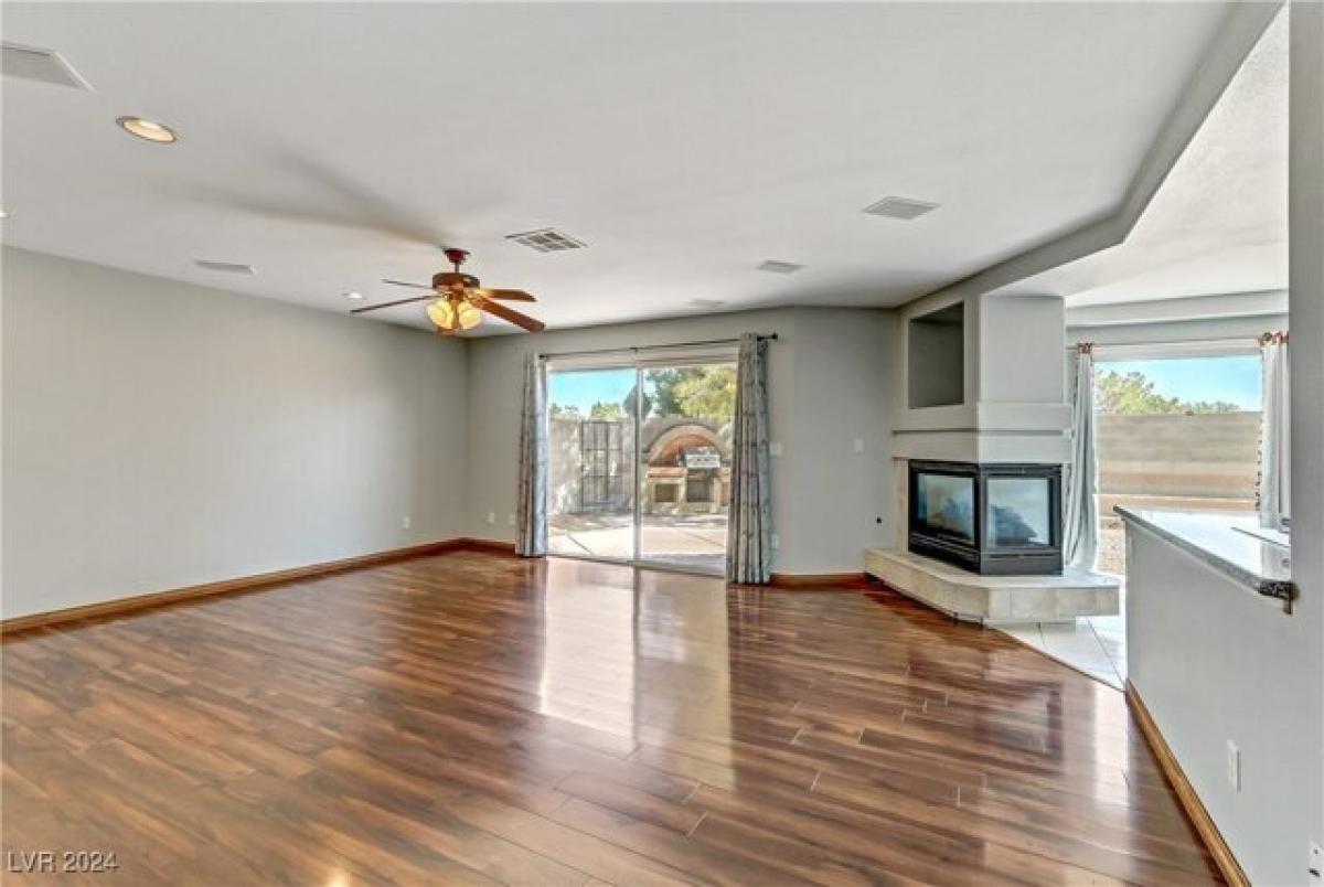 5 bedrooms House in Las Vegas, USA No. 386727