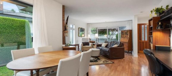 2 bedrooms House in British Columbia, Canada No. 1304 11