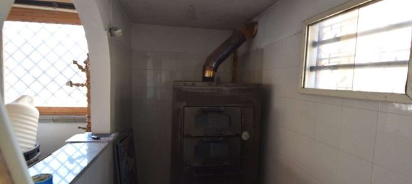 140m² Commercial property in Pescara, Italy No. 294499 22