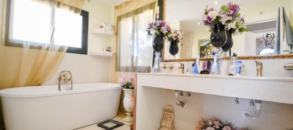 3 Schlafzimmer Penthouse in Estepona, Spain, Nr. 35371 7