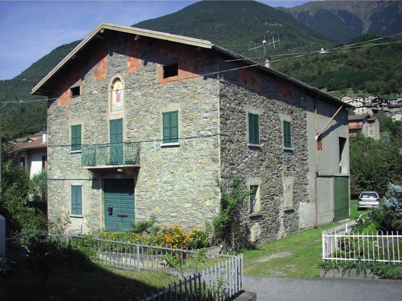 11 rooms House in Berbenno di Valtellina, Italy No. 108517