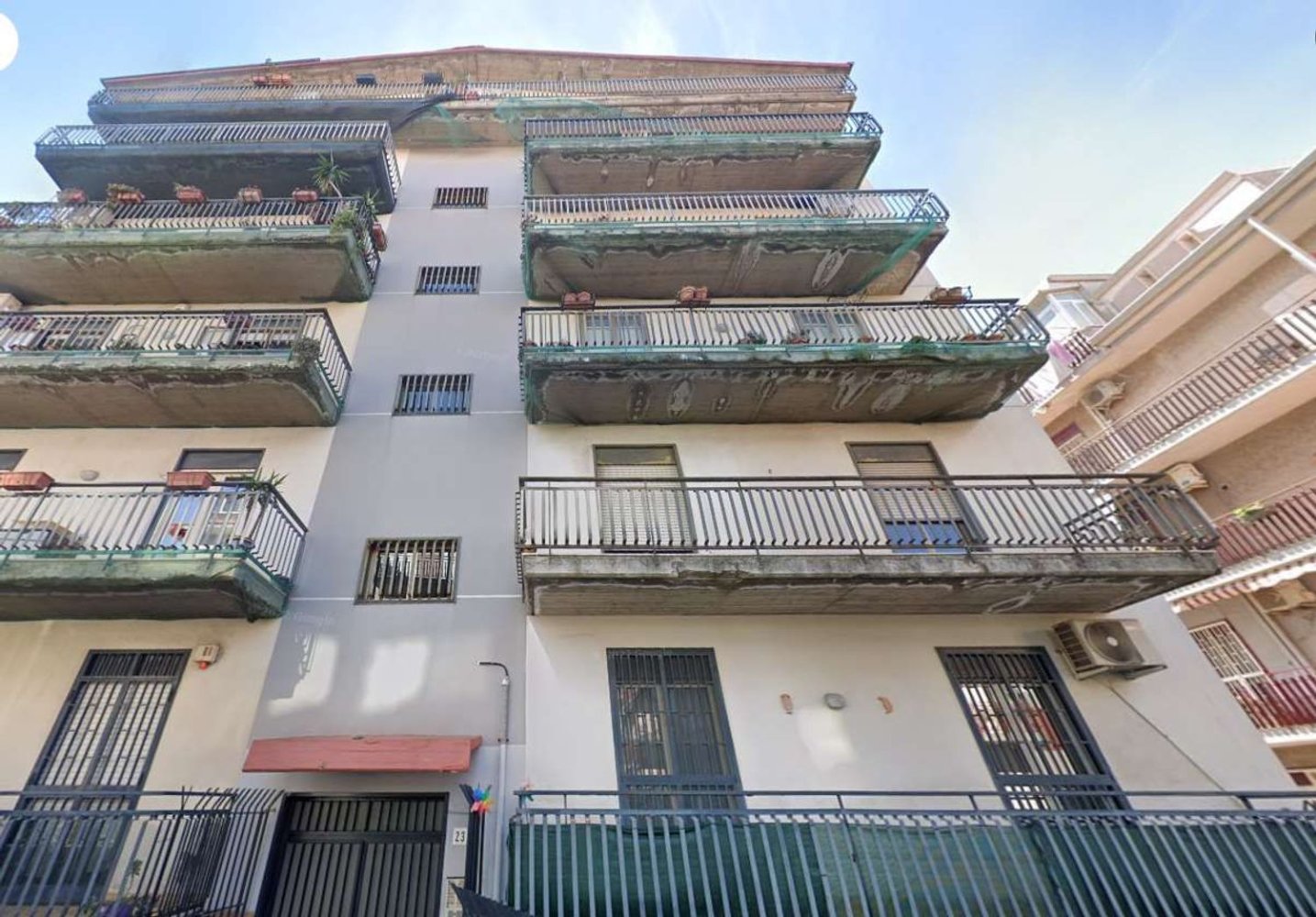 5 غرف نوم شقة في Misterbianco, Italy رقم 320997