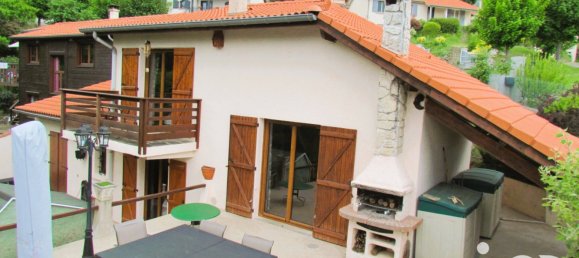 2 Schlafzimmer Haus in Saint-Genest-Lerpt, France, Nr. 275563 13