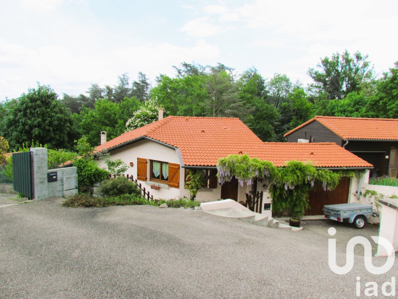 2 Schlafzimmer Haus in Saint-Genest-Lerpt, France, Nr. 275563