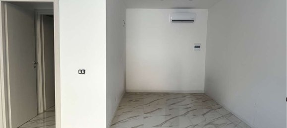 1 bedroom Apartment in Como, Italy No. 361895 5