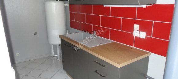 4 bedrooms Duplex in Blois, France No. 85113 3