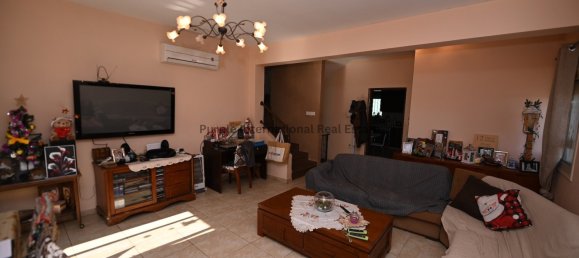 4 bedrooms Villa in Kolossi, Cyprus No. 5288 4