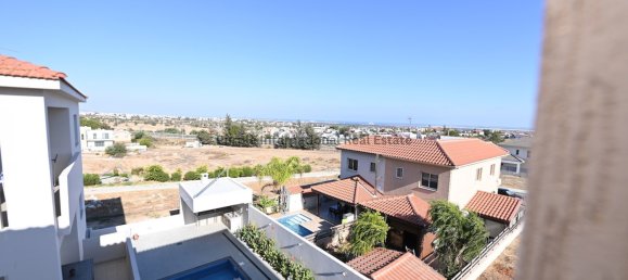 4 bedrooms Villa in Kolossi, Cyprus No. 5288 17