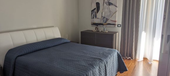 5 bedrooms Apartment in Canosa di Puglia, Italy No. 372319 9